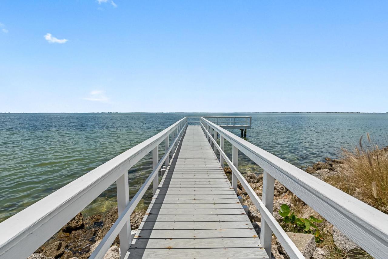 Вилла Wake Up To The Ocean Breeze - Enjoy Amazing Views Тампа Экстерьер фото